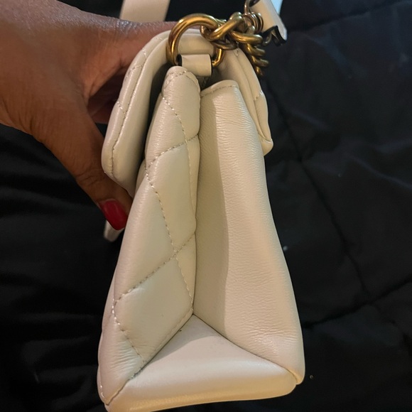 NWT! Kurt Geiger Brixton Lock Bag. (Natural) Duster included. Very classy! - Picture 5 of 8